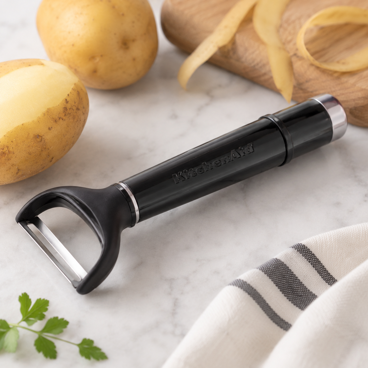KitchenAid Y Peeler with Protective Blade Cover – Black, Dishwasher Safe Vegetable & Fruit Peeler