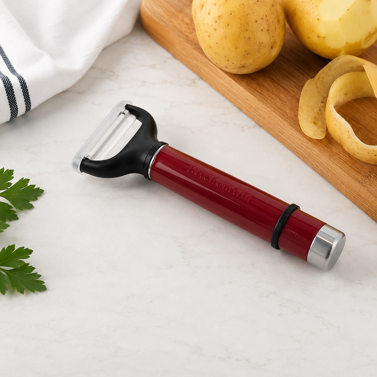 KitchenAid Y Peeler with Protective Blade Cover – Red, Dishwasher Safe Vegetable & Fruit Peeler