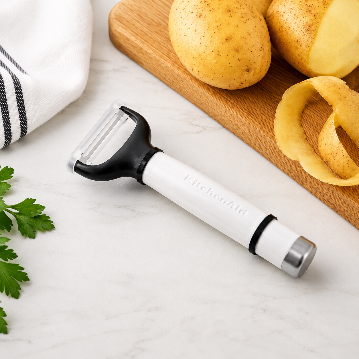 KitchenAid Y Peeler with Protective Blade Cover – White, Dishwasher Safe Vegetable & Fruit Peeler